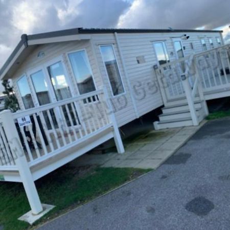 Jems Hot-Tub Getaways 8 Berth At Tattershall Lakes Екстериор снимка